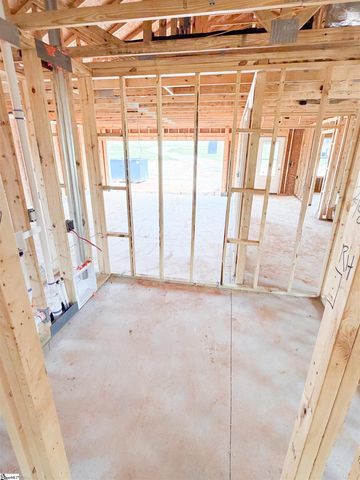 18002 Hwy 101 S, Gray Court, SC 29645