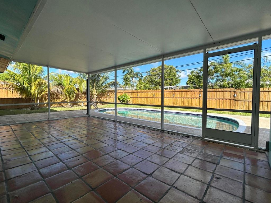 455 NE 29th Street, Boca Raton, FL 33431