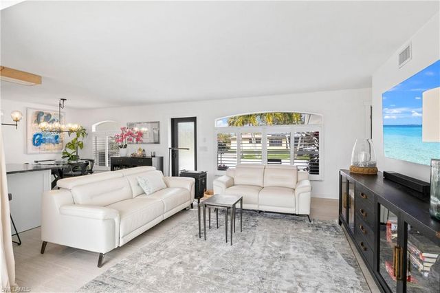 5374 Cobalt CT, Cape Coral, FL 33904