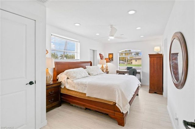 5374 Cobalt CT, Cape Coral, FL 33904