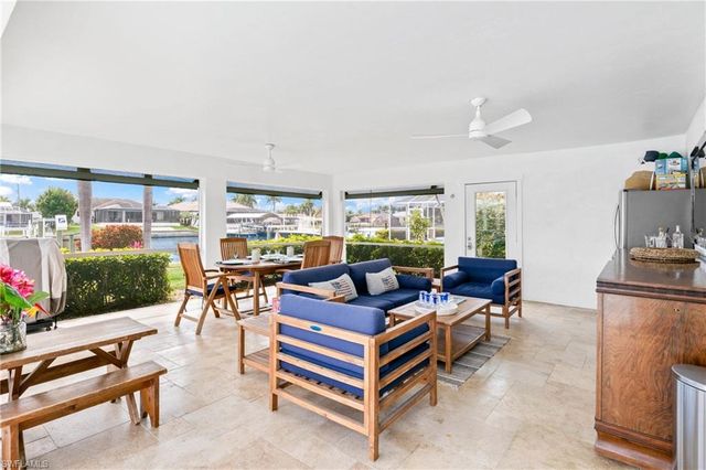 5374 Cobalt CT, Cape Coral, FL 33904