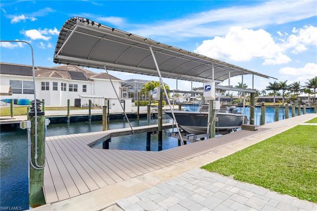 5374 Cobalt CT, Cape Coral, FL 33904