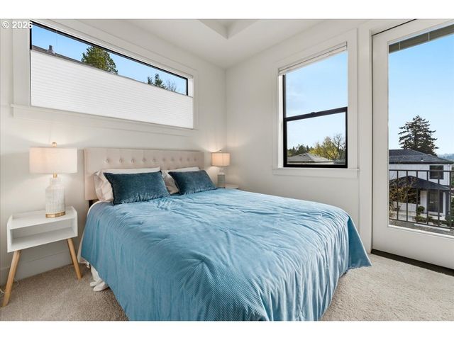 808 3rd St, Lake Oswego, OR 97034