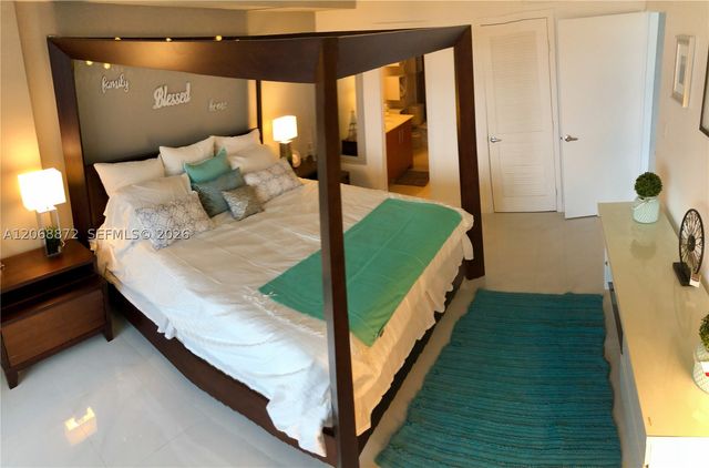 10275 Collins Ave 624, Bal Harbour, FL 33154