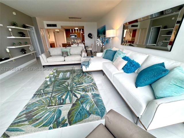10275 Collins Ave 624, Bal Harbour, FL 33154
