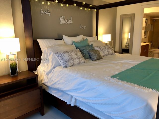 10275 Collins Ave 624, Bal Harbour, FL 33154