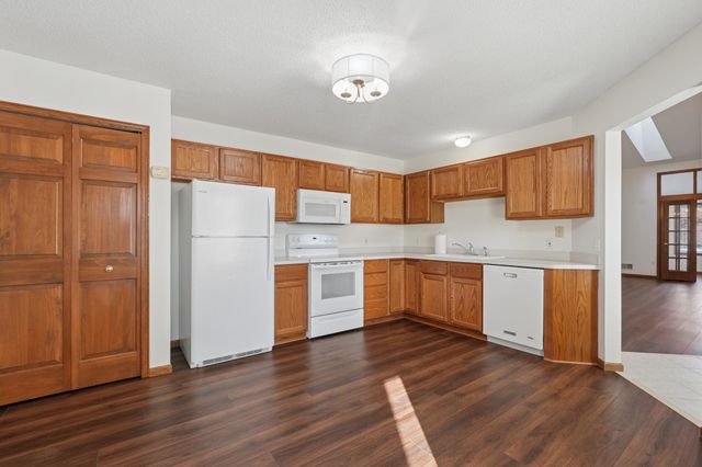 7516 Ojibway Park Road, Woodbury, MN 55125