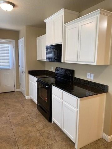 3113 Weave Court, Granbury, TX 76049