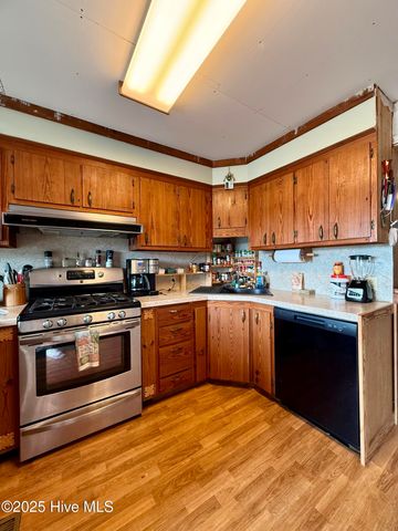 4183 Market Street Ext, Washington, NC 27889