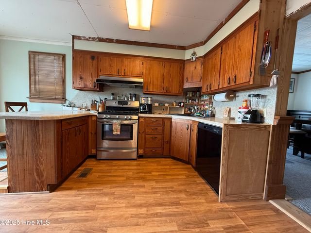 4183 Market Street Ext, Washington, NC 27889