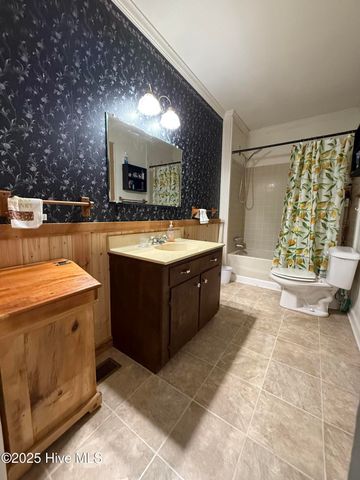 4183 Market Street Ext, Washington, NC 27889