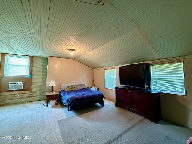 4183 Market Street Ext, Washington, NC 27889