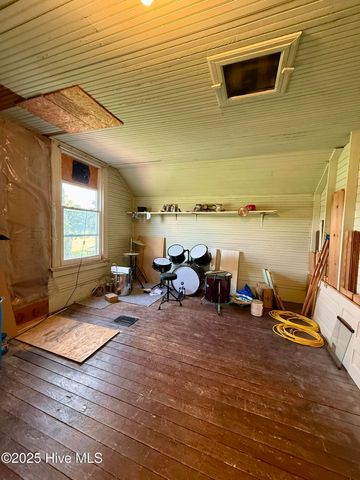 4183 Market Street Ext, Washington, NC 27889
