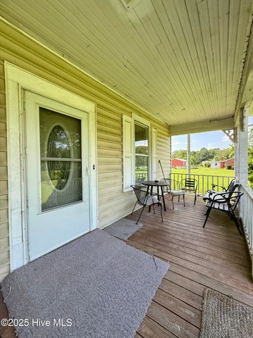 4183 Market Street Ext, Washington, NC 27889