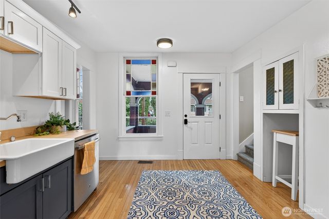 1800 J Street, Bellingham, WA 98225