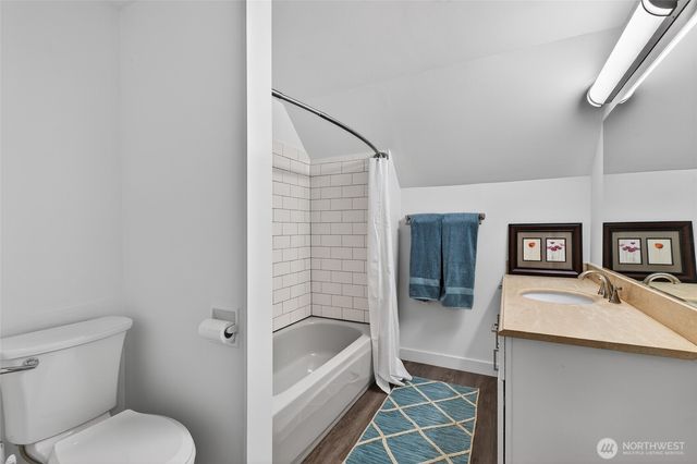 1800 J Street, Bellingham, WA 98225
