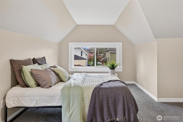 1800 J Street, Bellingham, WA 98225