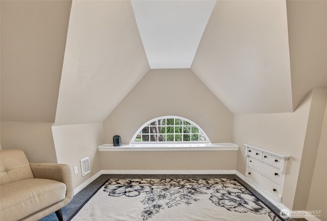 1800 J Street, Bellingham, WA 98225