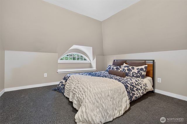 1800 J Street, Bellingham, WA 98225