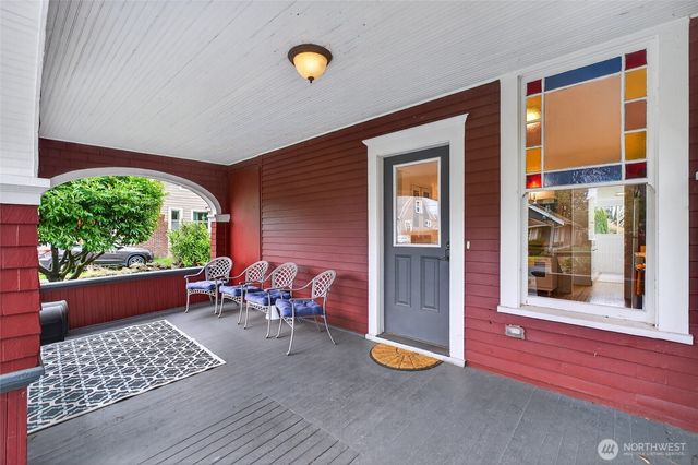 1800 J Street, Bellingham, WA 98225