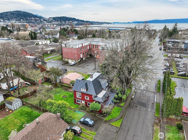 1800 J Street, Bellingham, WA 98225