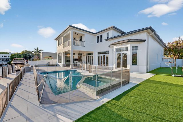 724 NE 36th Street, Boca Raton, FL 33431