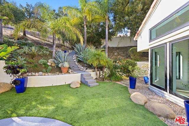 5566 Spring Hill Court, Westlake Village, CA 91362