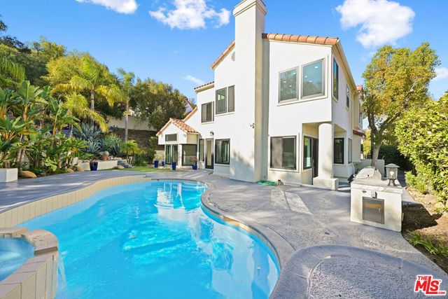 5566 Spring Hill Court, Westlake Village, CA 91362