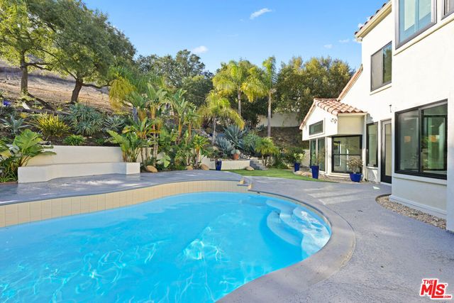 5566 Spring Hill Court, Westlake Village, CA 91362