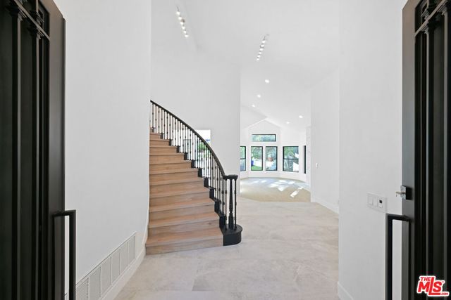 5566 Spring Hill Court, Westlake Village, CA 91362