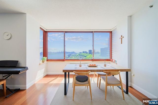 100 Old Palisade Road 2310, Fort Lee, NJ 07024