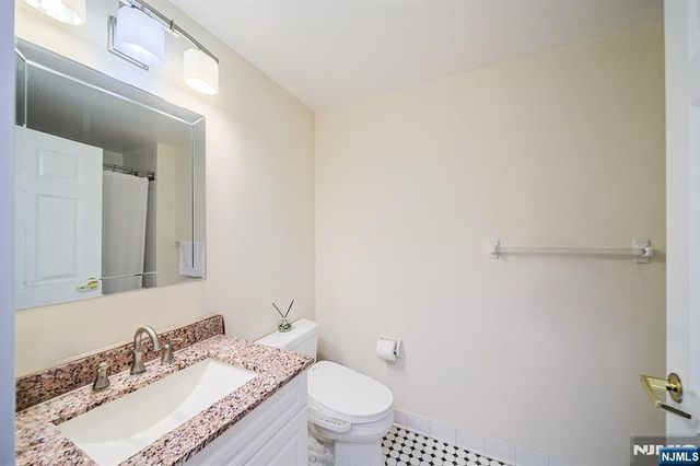 100 Old Palisade Road 2310, Fort Lee, NJ 07024