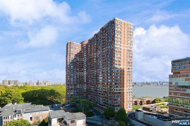 100 Old Palisade Road 2310, Fort Lee, NJ 07024