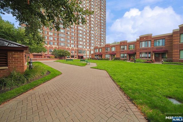 100 Old Palisade Road 2310, Fort Lee, NJ 07024
