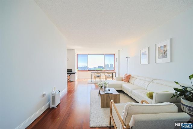 100 Old Palisade Road 2310, Fort Lee, NJ 07024