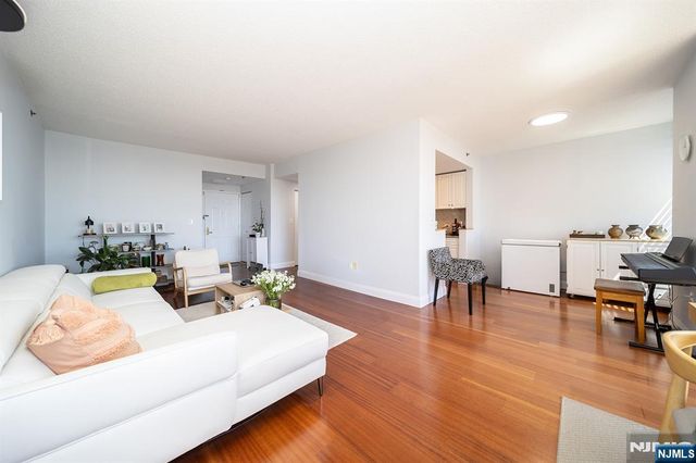 100 Old Palisade Road 2310, Fort Lee, NJ 07024