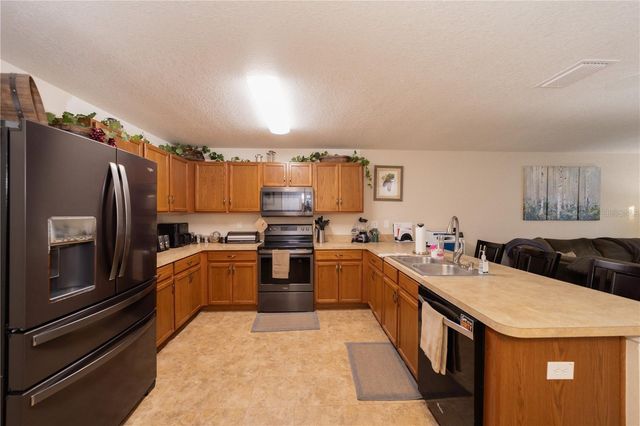 30930 TEMPLE STAND AVENUE, Wesley Chapel, FL 33543