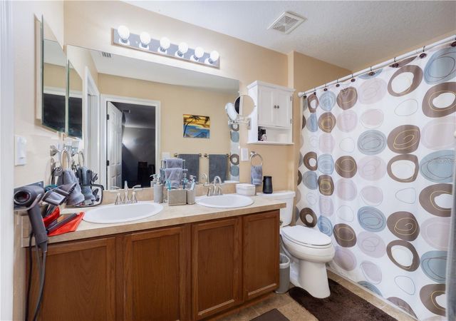 30930 TEMPLE STAND AVENUE, Wesley Chapel, FL 33543