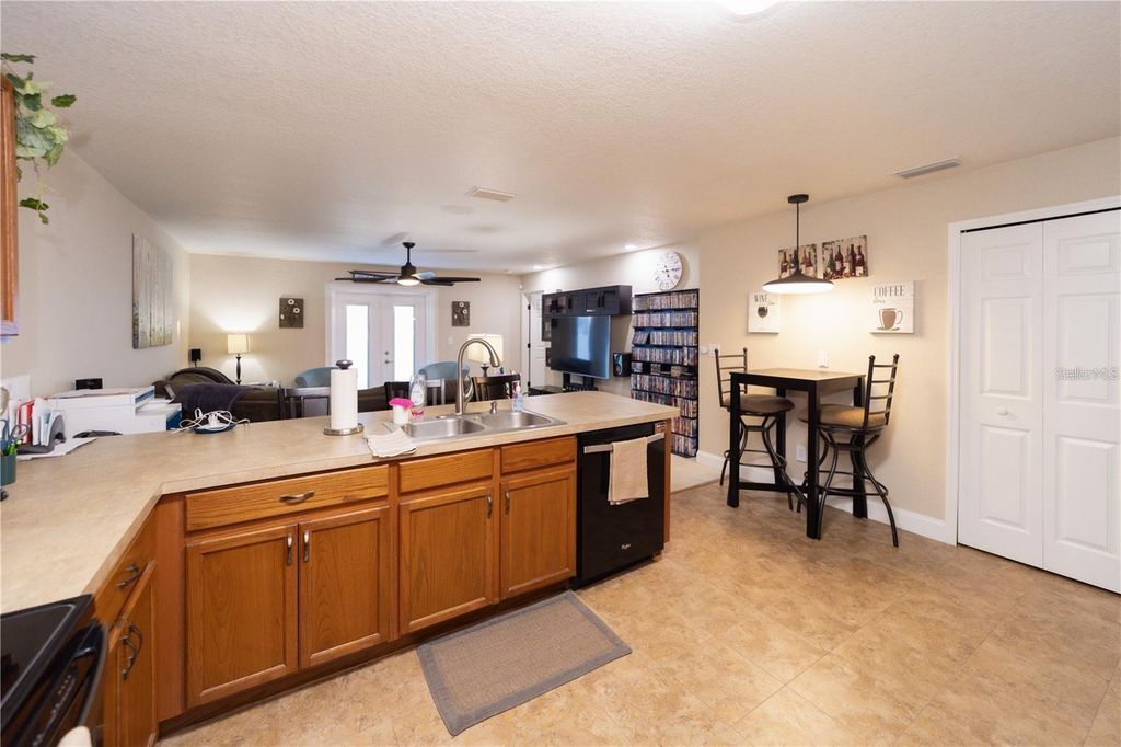 Image 12 of property listing at 30930 TEMPLE STAND AVENUE, Wesley Chapel, FL 33543