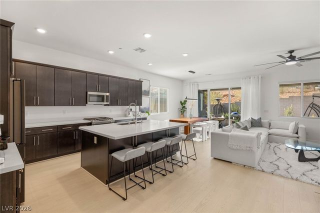 137 Juliette Pointe Lane, Henderson, NV 89011