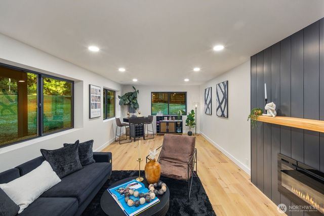 18011 NE 196th Street, Woodinville, WA 98077