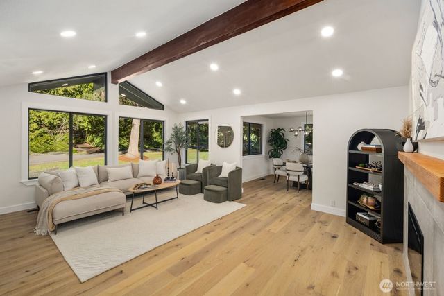 18011 NE 196th Street, Woodinville, WA 98077