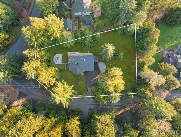 18011 NE 196th Street, Woodinville, WA 98077