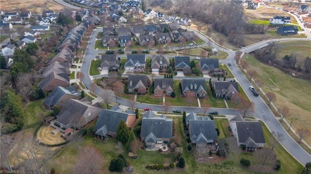 5584 Foxgate Circle, Winston-salem, NC 27106