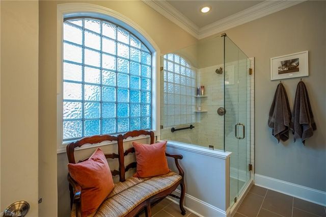 5584 Foxgate Circle, Winston-salem, NC 27106