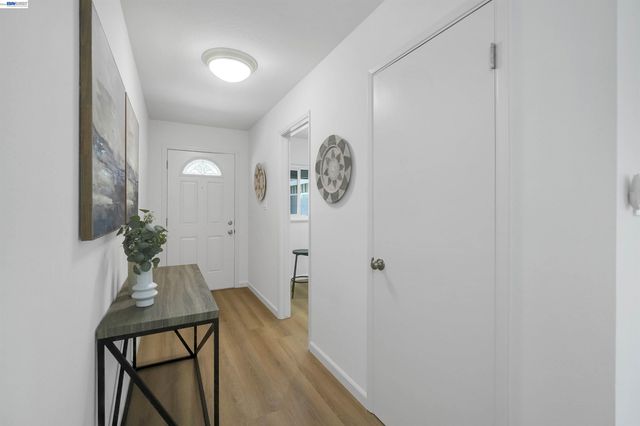 30683 Vanderbilt St, Hayward, CA 94544