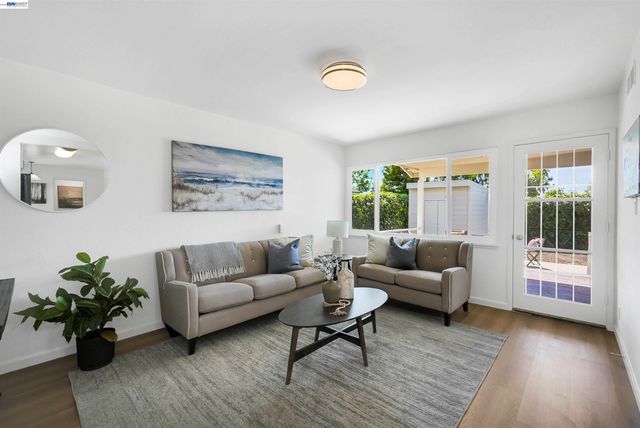 30683 Vanderbilt St, Hayward, CA 94544