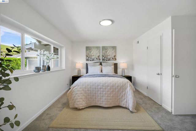 30683 Vanderbilt St, Hayward, CA 94544