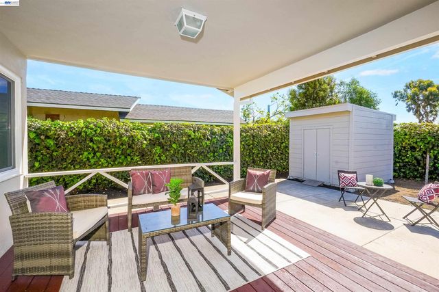 30683 Vanderbilt St, Hayward, CA 94544