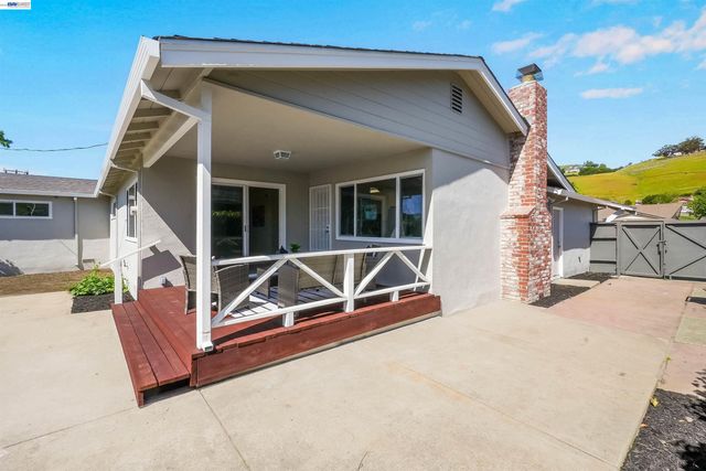 30683 Vanderbilt St, Hayward, CA 94544